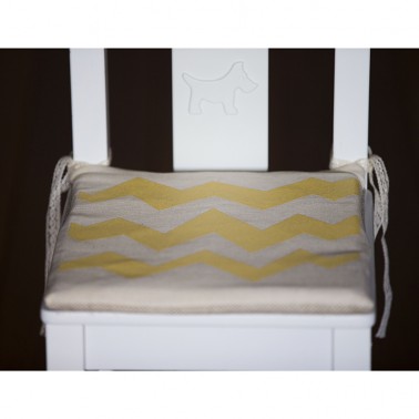 Yellow Zigzag child‘s chair cushion